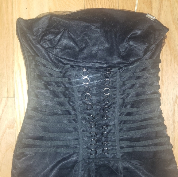 4. NWT MARY DEPP MADE IN ITALY CORSET STYLE TULLE OVERLAY DRESS SIZE IT 40 / S - Picture 2 of 8